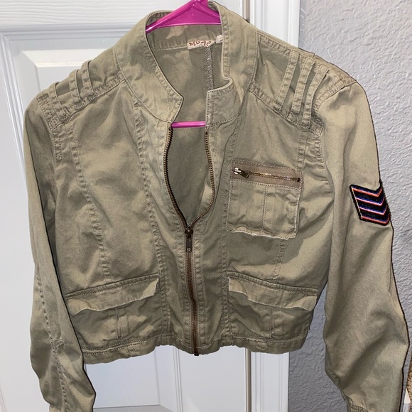 Mudd Cropped Jacket | Army Military Style - Picture 4 of 5